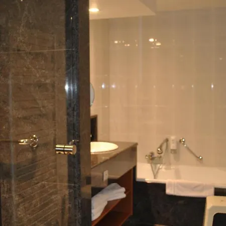 La Roseraie. Gaume-ardenne-lacuisine Sur Semois. Florenville