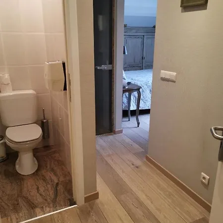 La Roseraie. Gaume-ardenne-lacuisine Sur Semois. Hotel Florenville