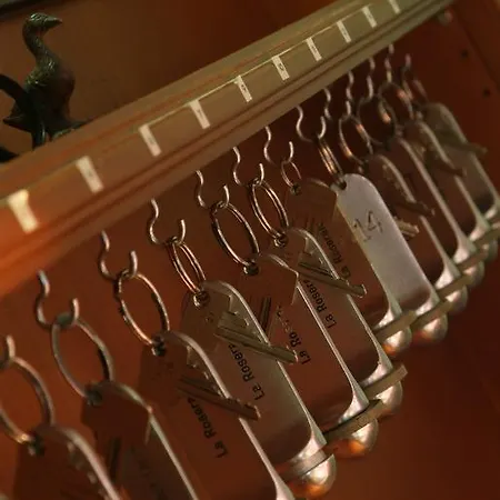 La Roseraie. Gaume-ardenne-lacuisine Sur Semois. Florenville