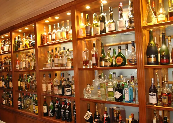 La Roseraie. Gaume-ardenne-lacuisine Sur Semois. فندق 4*