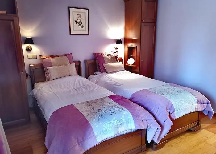 فندق La Roseraie. Gaume-ardenne-lacuisine Sur Semois. 4*